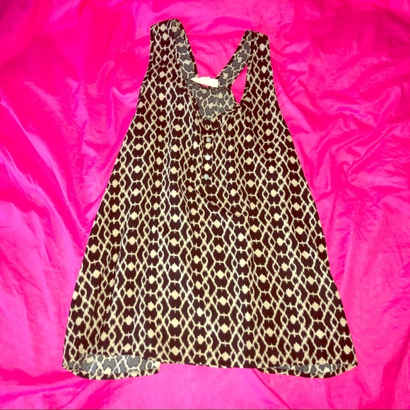 Summery, flowy, fun cheetah print-like tank top - Picture 2 of 4